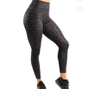 Till You Collapse leggings